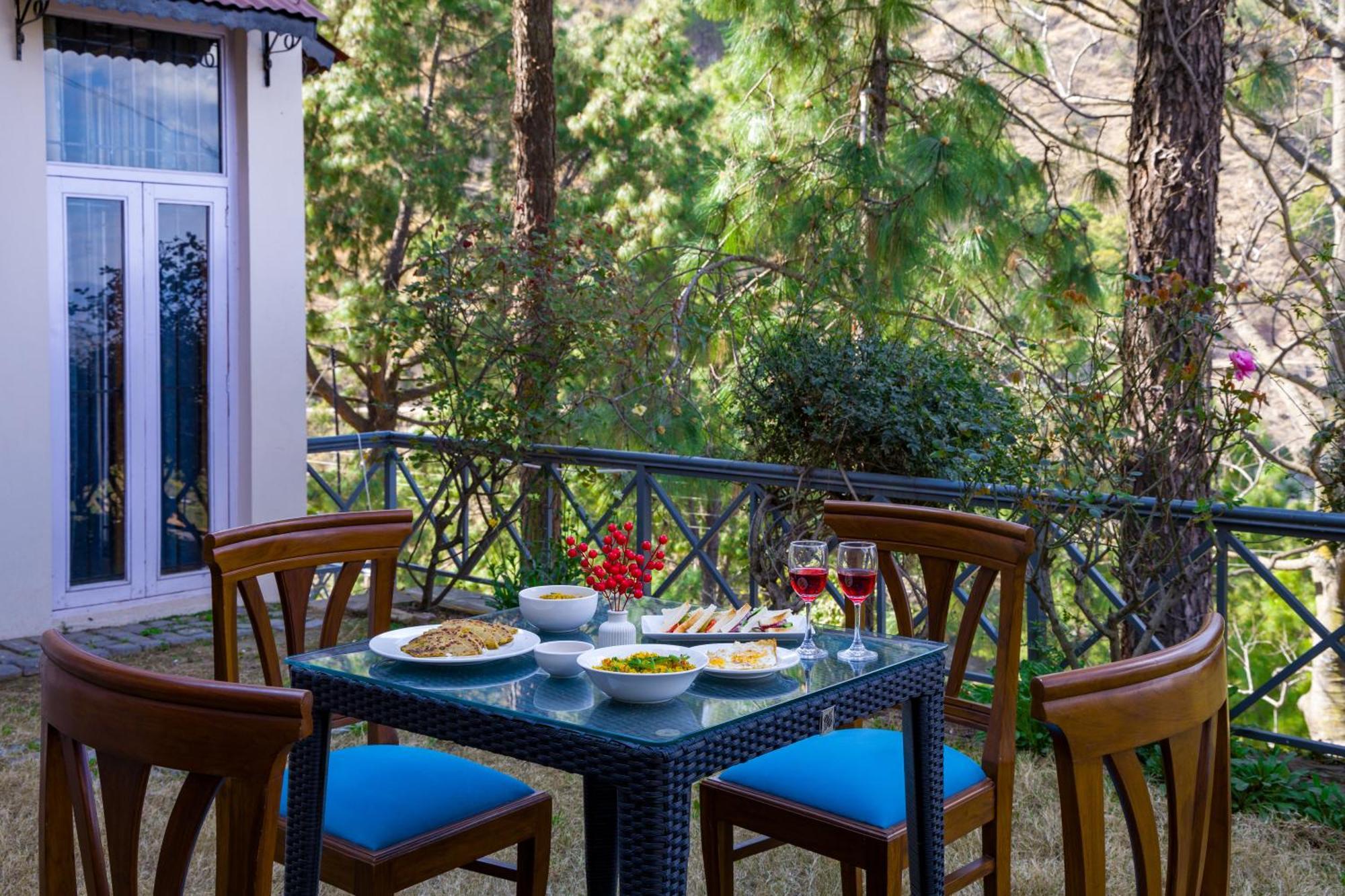 Alaya Stays Mehar Villa - 3 Bhk With Garden & Scenic Views Kasauli Exterior photo
